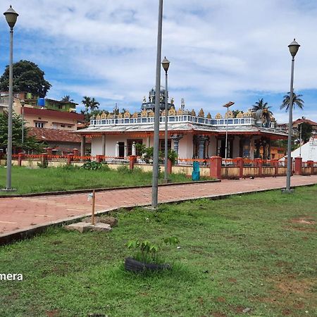 Varam Homestay Madikeri Bagian luar foto