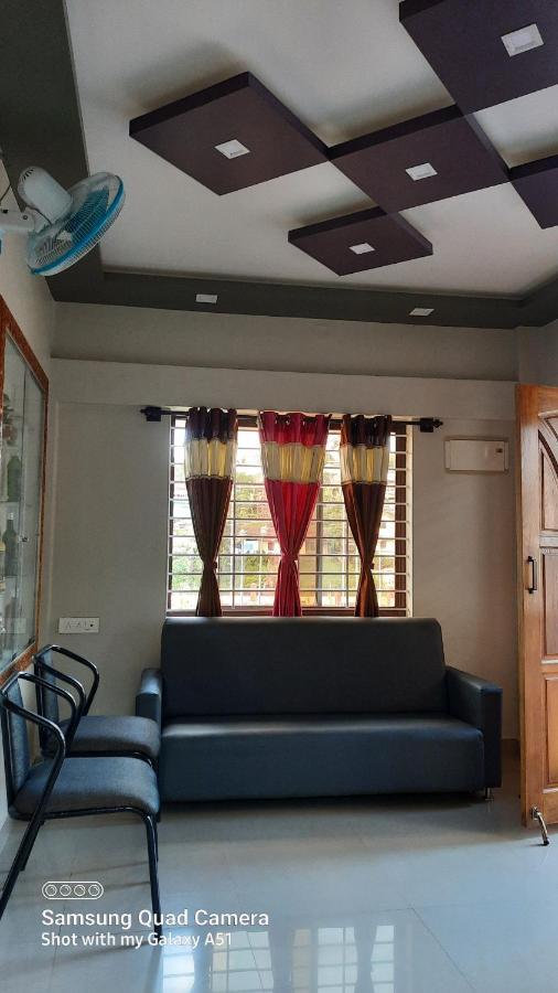Varam Homestay Madikeri Bagian luar foto