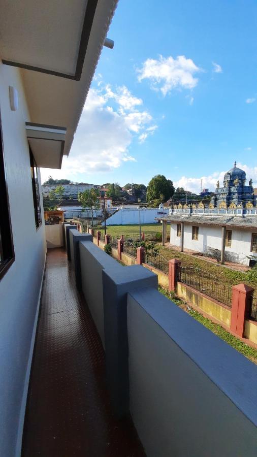 Varam Homestay Madikeri Bagian luar foto